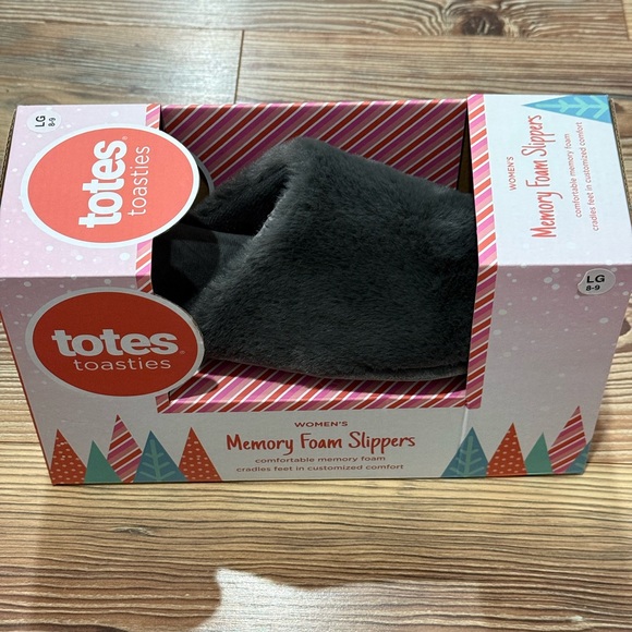 New Totes Toasties Large 8/9 Gray Women's Memory Foam Closed Toe Slippers - Picture 1 of 5